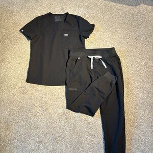 Figs black Catarina top and Zamora joggers